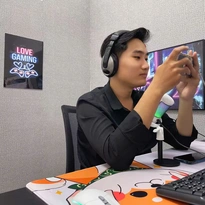Tuyển Game Streamer