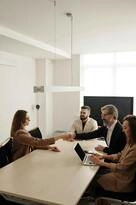 Giám đốc Chi nhánh Anh ngữ APlus
