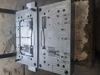 Nhân viên vận hành máy phay,tiện cnc