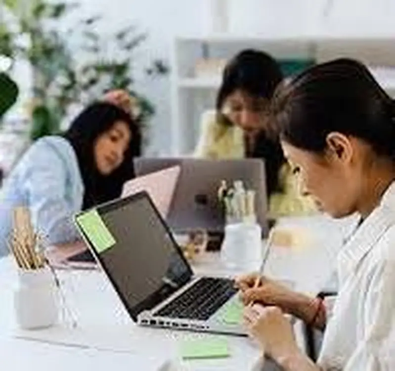 Nhân viên kinh doanh