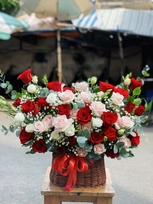 Shipper giao Hoa tươi