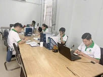 nhân viên văn phòng