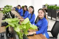TỔNG ĐÀI VIÊN TRUNG TÂM CHĂM SÓC & GIẢI ĐÁP KHÁCH HÀNG VIETTEL