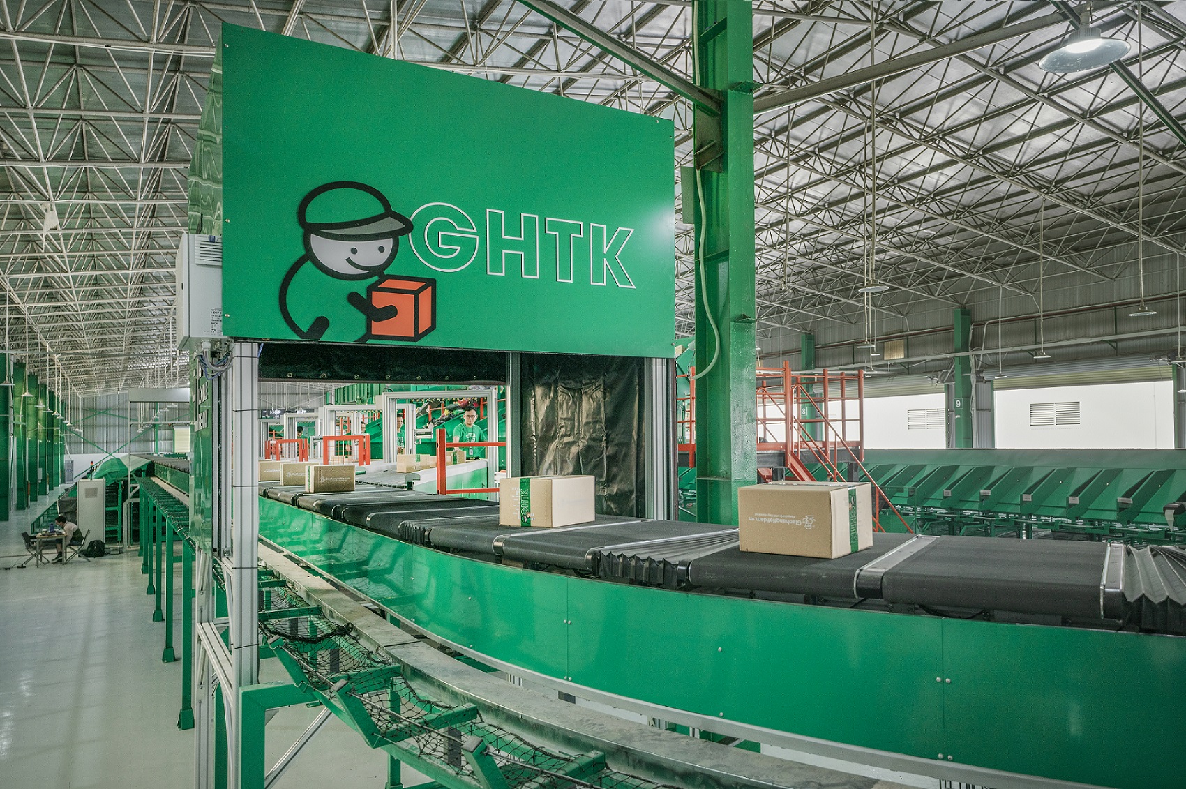 Nhân viên Giám sát kho vận