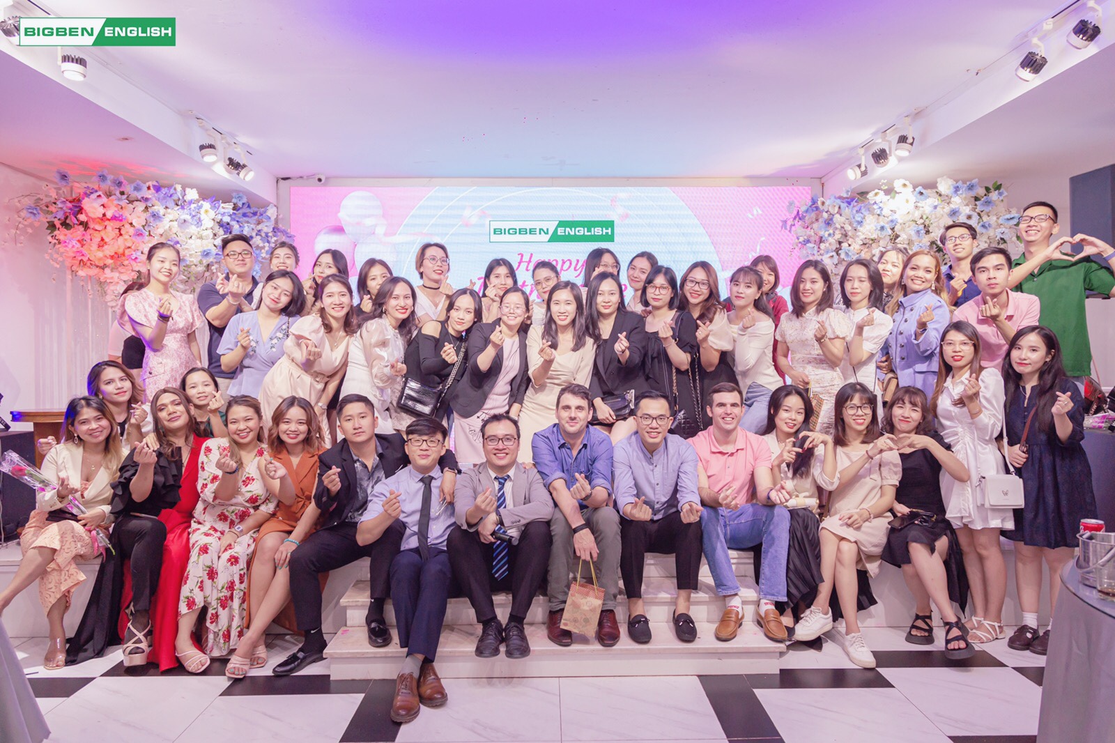 Nhân viên Tư vấn tuyển sinh