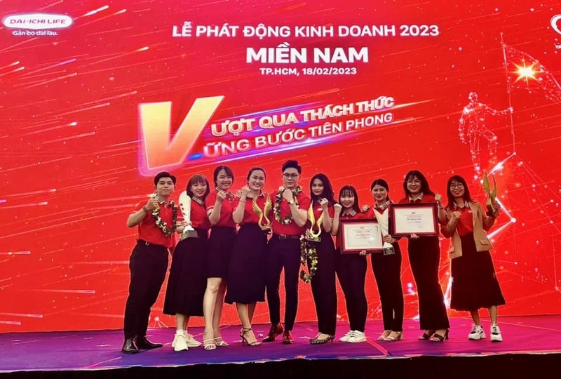 Chuyên Viên Tư Vấn Khách Hàng (Lương cứng 8-12tr)